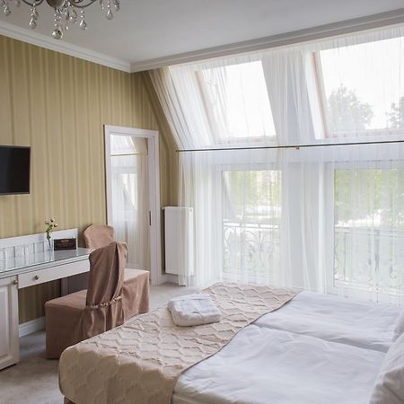 Boutique Hotel Deluxe 카미야네치포딜시키 외부 사진