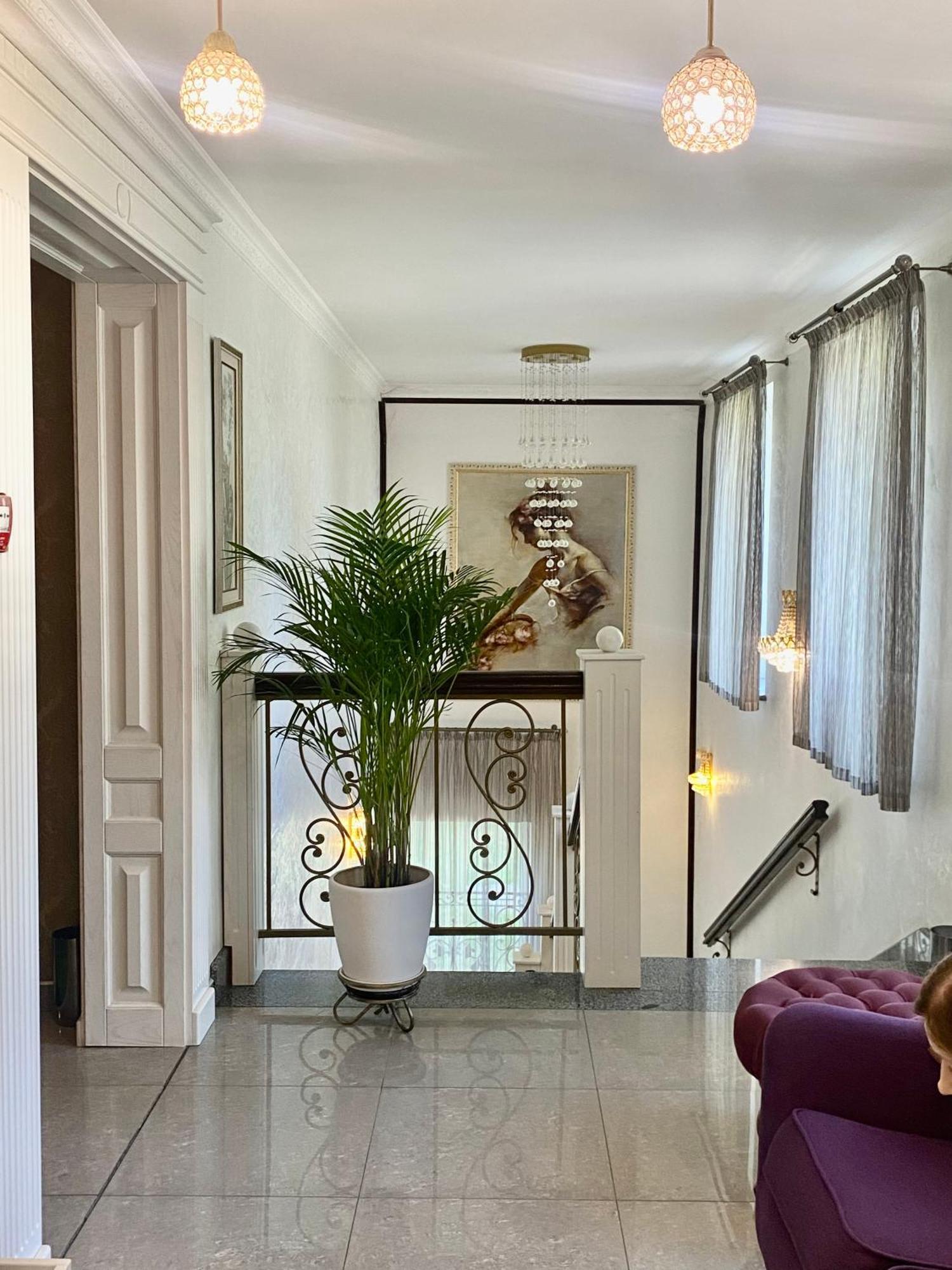 Boutique Hotel Deluxe 카미야네치포딜시키 외부 사진