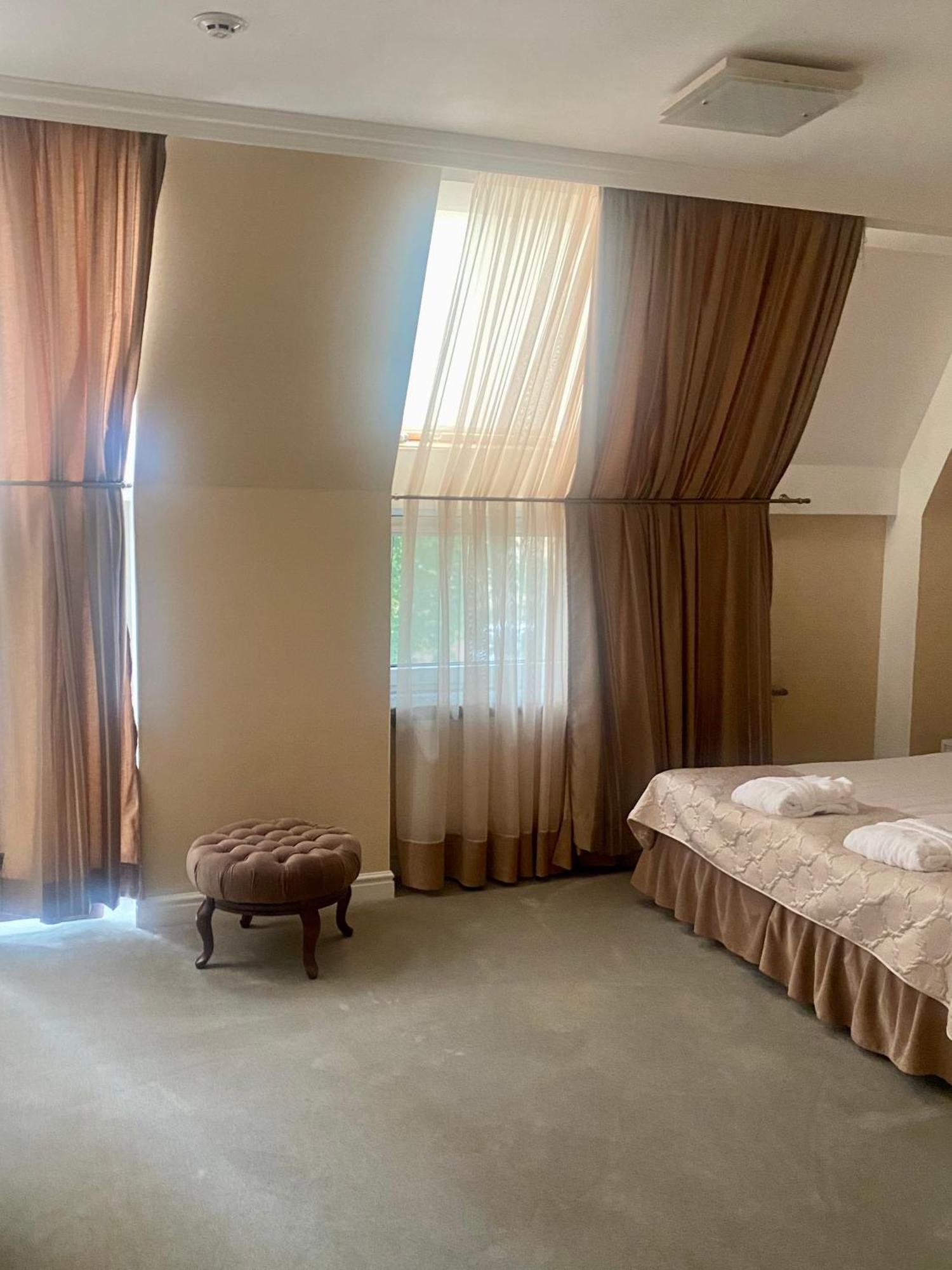 Boutique Hotel Deluxe 카미야네치포딜시키 외부 사진